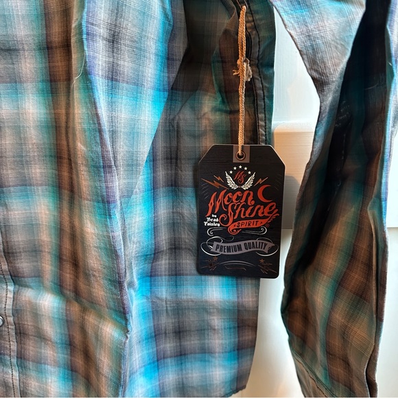 Moon Shine by Brad Paisley button down - Picture 3 of 4